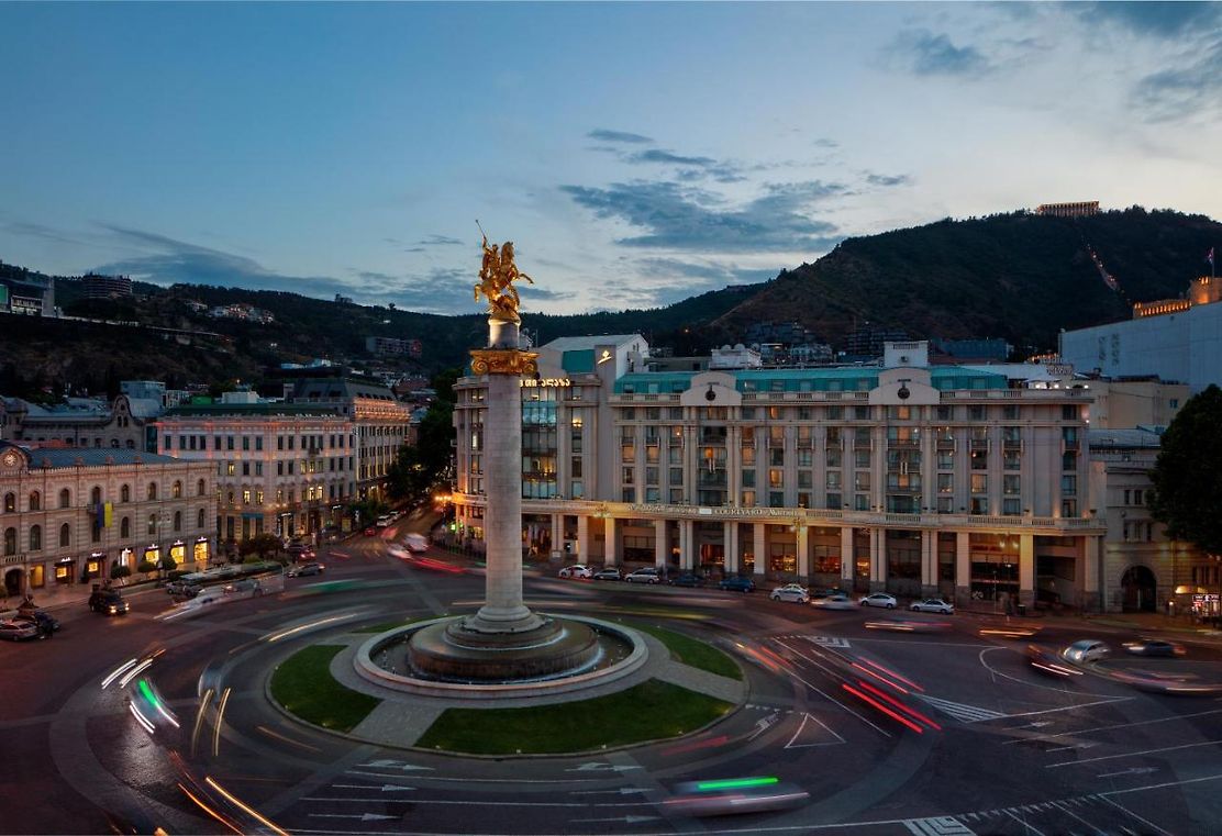 Марриотт Тбилиси. Марриотт Тбилиси площадь свободы. Hotel City Тбилиси. Трипадвизор Тбилиси.